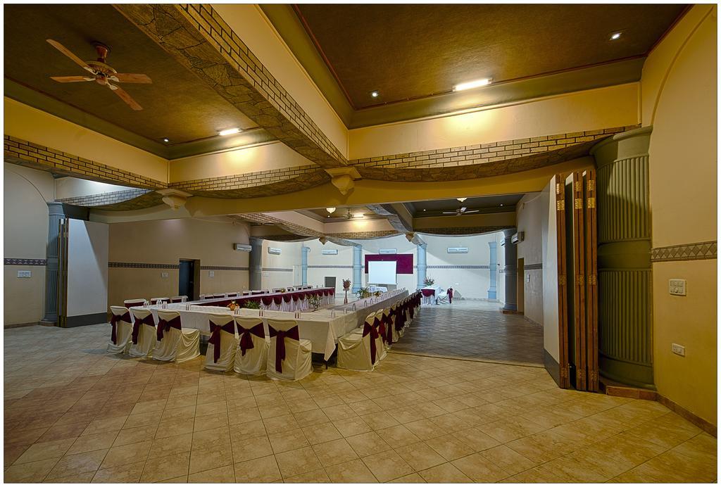 Nirali Dhani Ethnic Heritage Hotel And Resort Jodhpur  Dış mekan fotoğraf