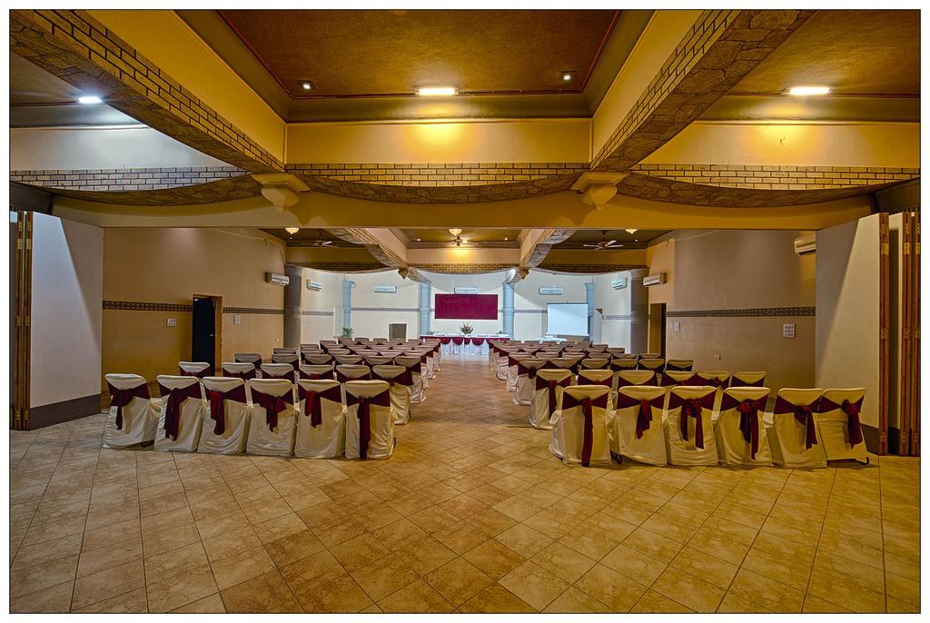 Nirali Dhani Ethnic Heritage Hotel And Resort Jodhpur  Dış mekan fotoğraf