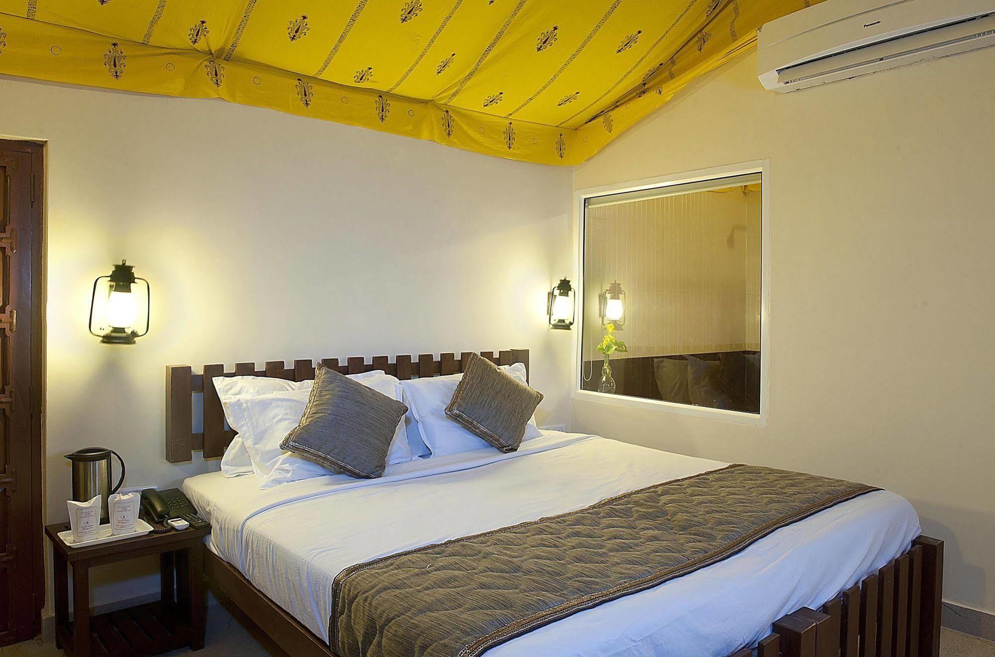 Nirali Dhani Ethnic Heritage Hotel And Resort Jodhpur  Dış mekan fotoğraf