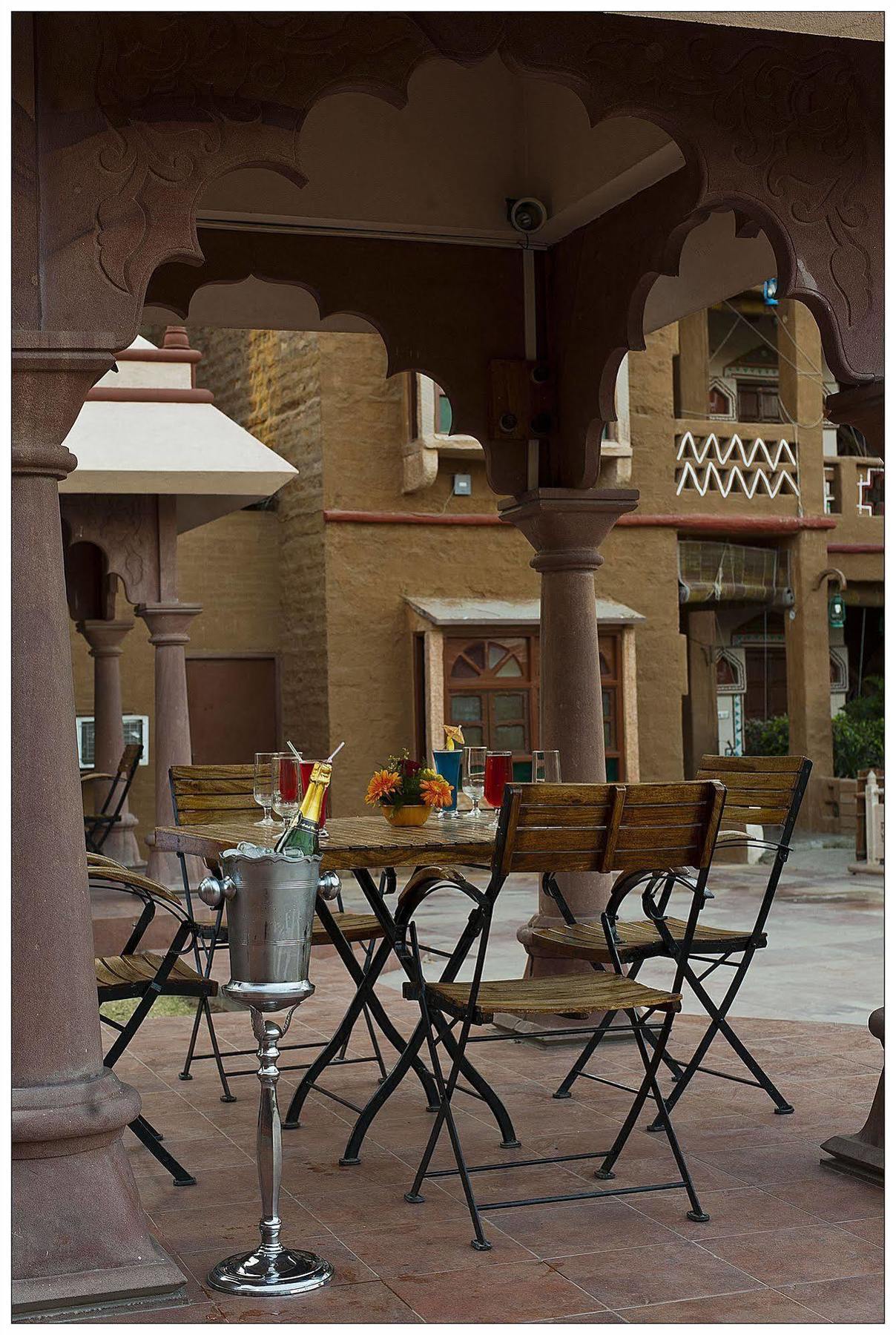 Nirali Dhani Ethnic Heritage Hotel And Resort Jodhpur  Dış mekan fotoğraf