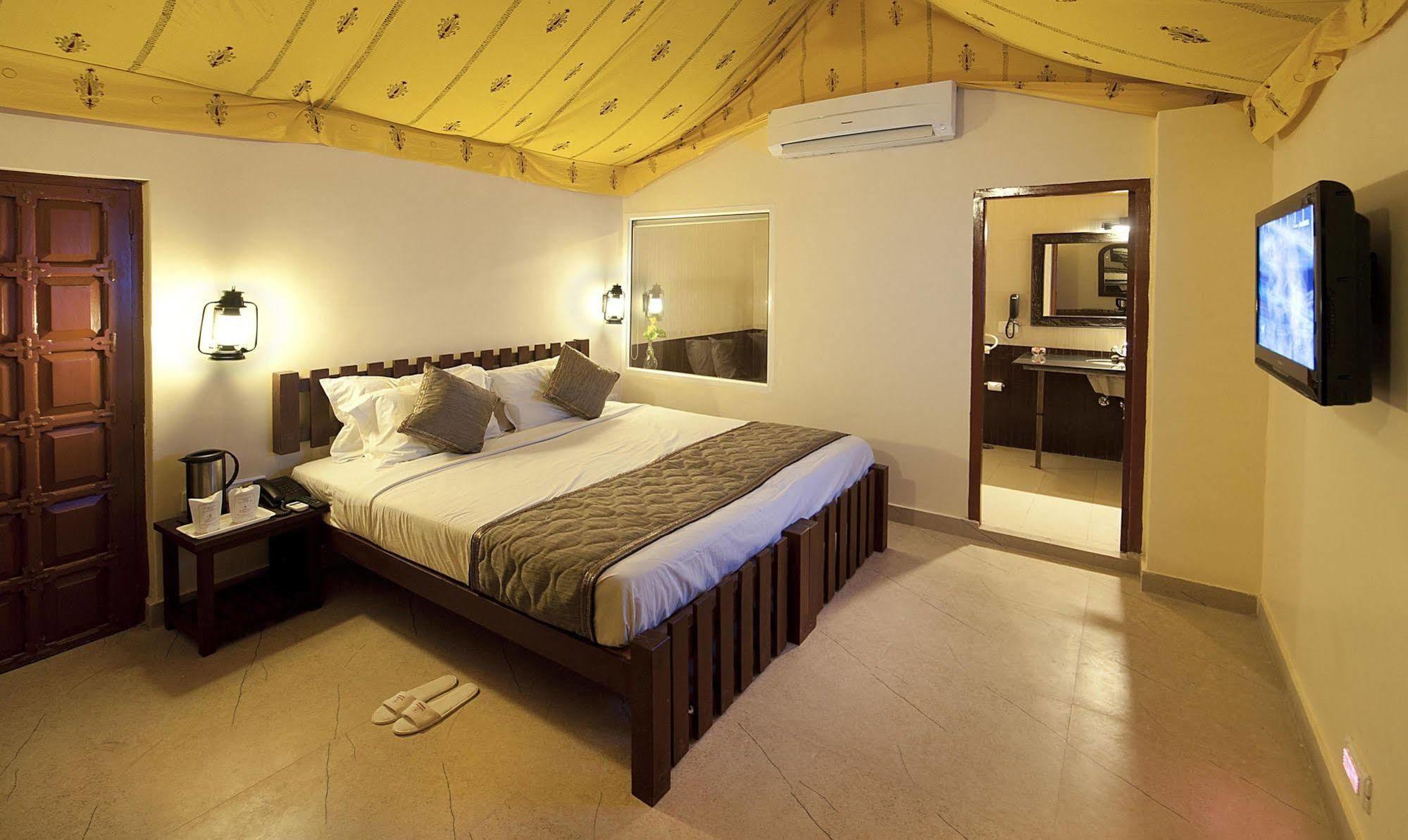 Nirali Dhani Ethnic Heritage Hotel And Resort Jodhpur  Dış mekan fotoğraf