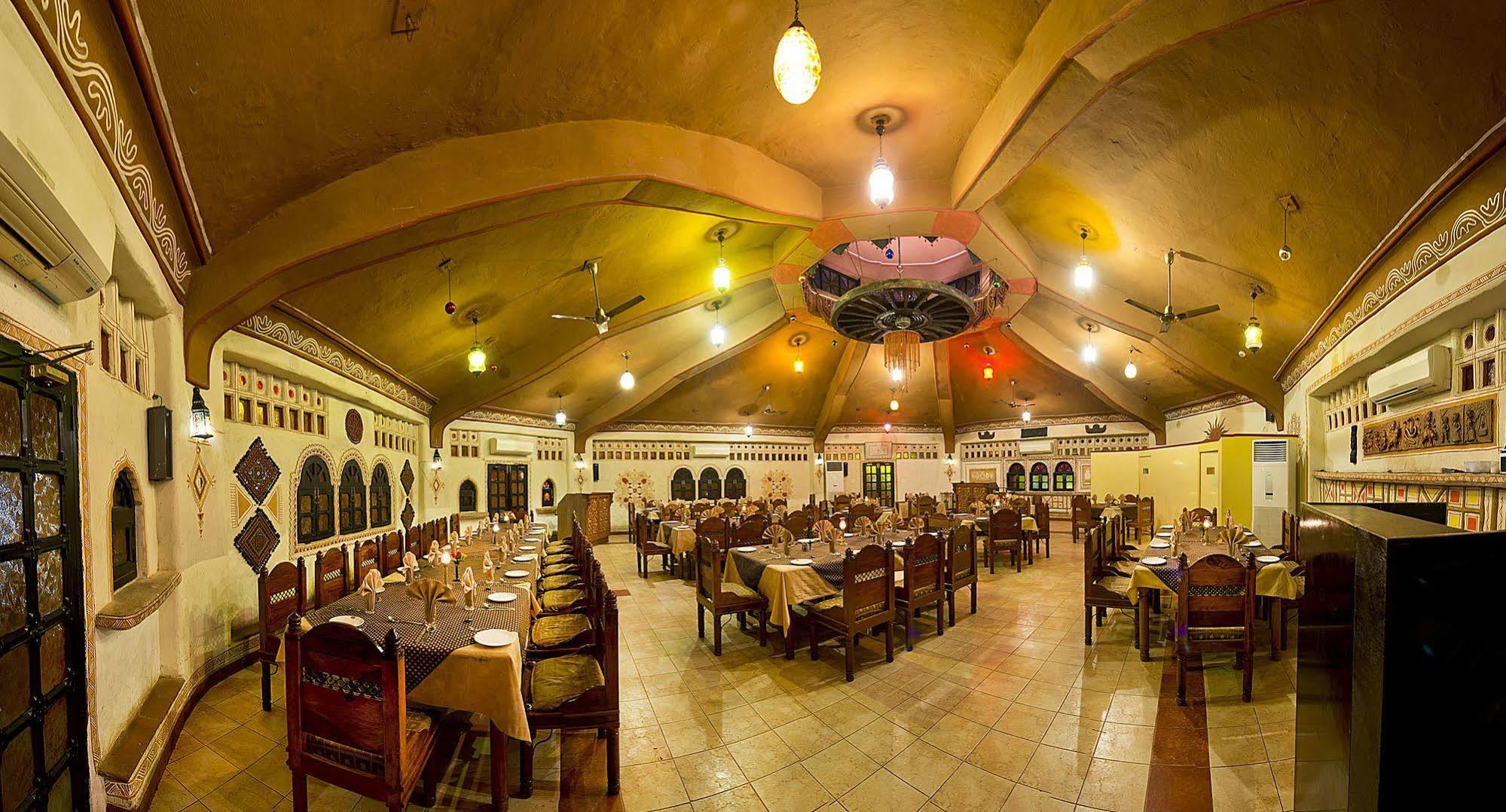 Nirali Dhani Ethnic Heritage Hotel And Resort Jodhpur  Dış mekan fotoğraf