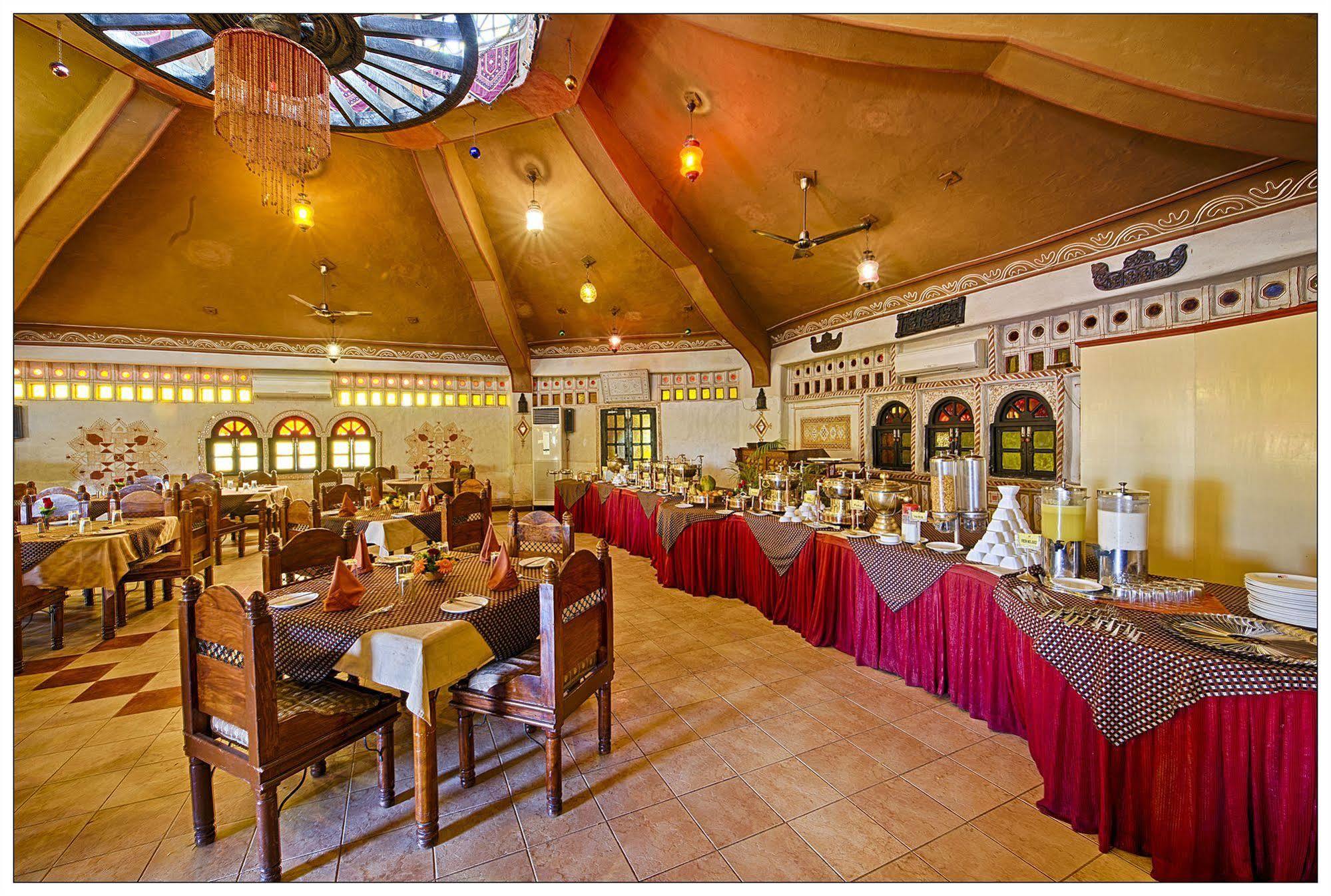 Nirali Dhani Ethnic Heritage Hotel And Resort Jodhpur  Dış mekan fotoğraf